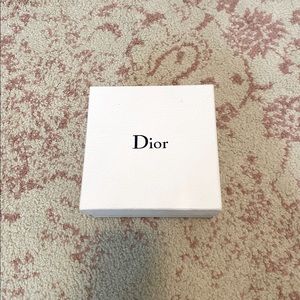 Dior box